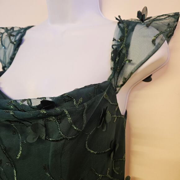 Dessy Collection Evergreen 3D Embroidered Off Shoulder Gown Size 2R NWT Fairy - Picture 3 of 9